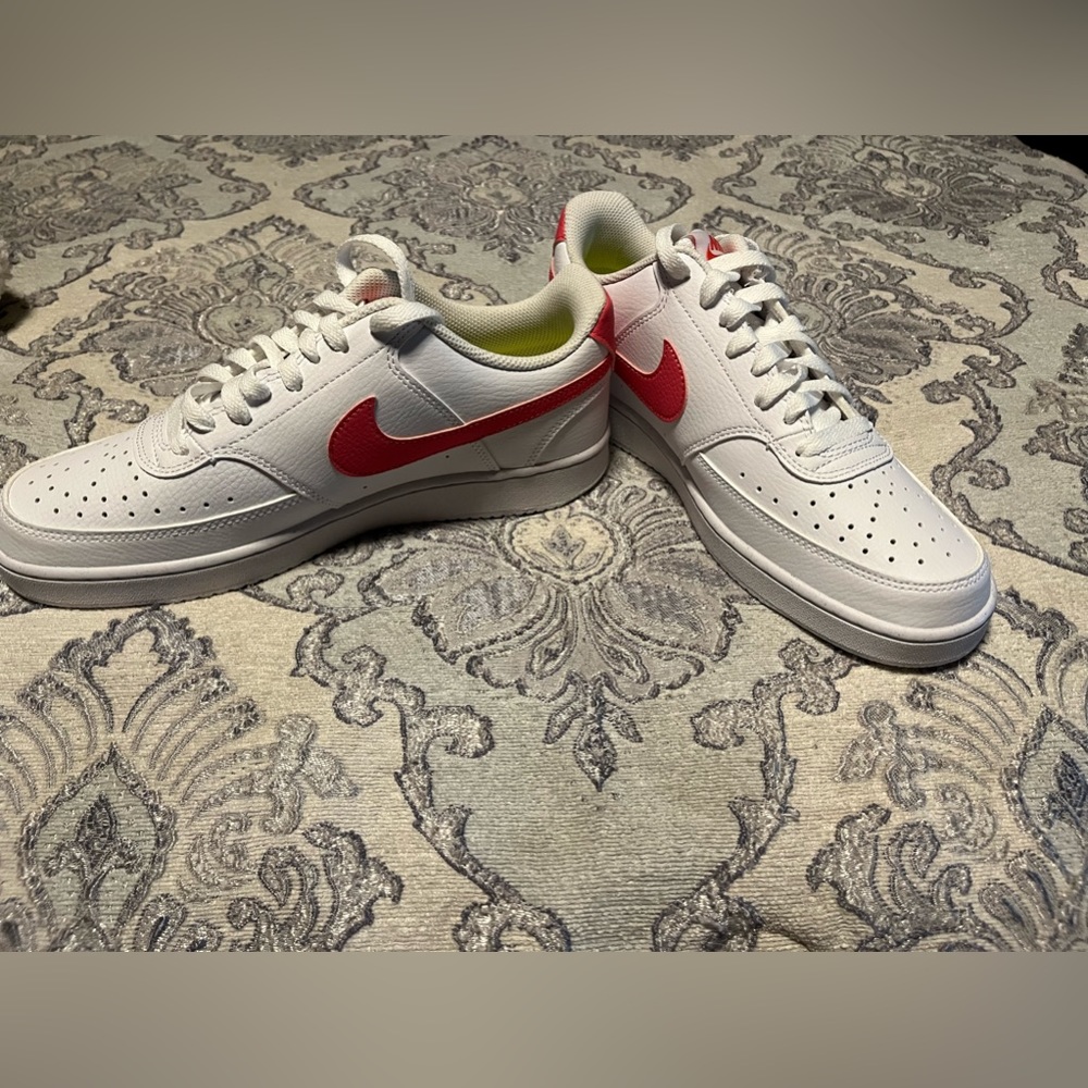 Nike Court Vision Low Top Shoes - Picture 6 of 7